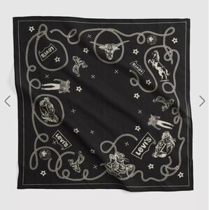 [New]Levi's Black and White Bandana
